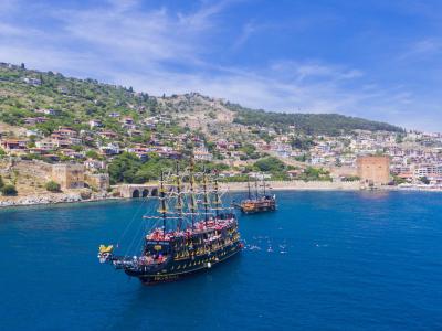 Alanya Legend Big Kral Pirate Boat Tour