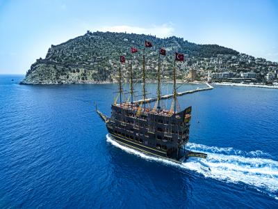 Alanya Legend Big Kral Pirate Boat Tour
