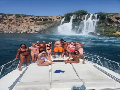Private Wasserfall Yacht Reise
