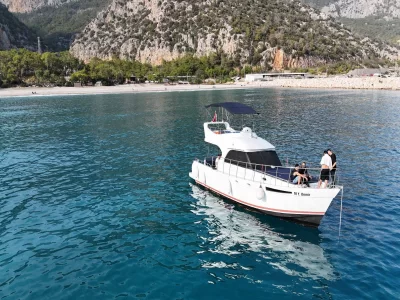 Private Wasserfall Yacht Reise