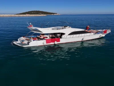 Private Wasserfall Yacht Reise