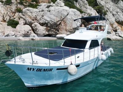 Private Waterfall Yacht Trip