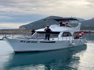 Private Waterfall Yacht Trip